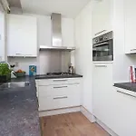 Beautiful Quiet In The Center Of Apartment