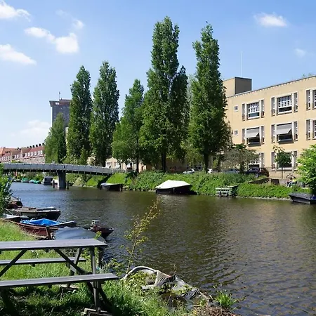 Beautiful Quiet In The Center Of *