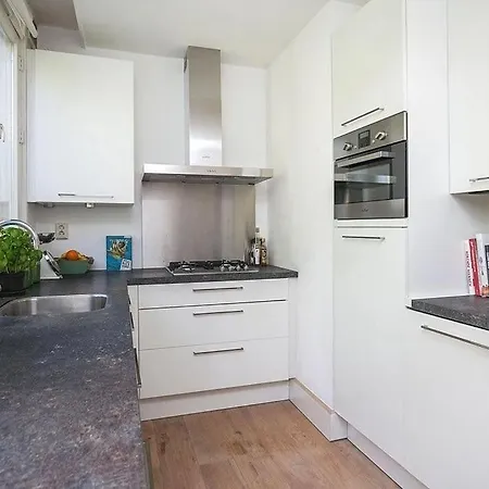 Beautiful Quiet In The Center Of Apartment